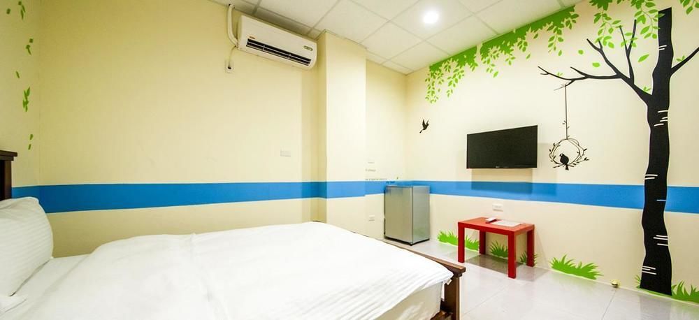 Station Backpackers Hostel Hualien City Exterior photo